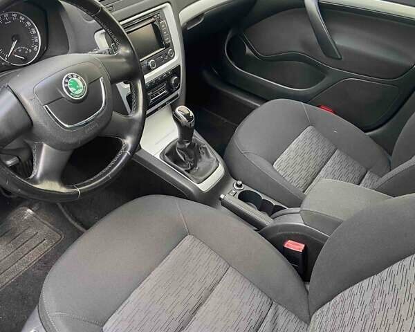 Сірий Шкода Октавія, об'ємом двигуна 1.6 л та пробігом 211 тис. км за 8200 $, фото 23 на Automoto.ua