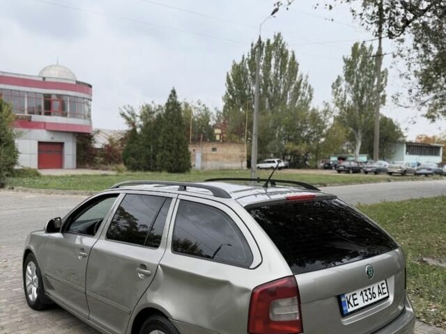 Серый Шкода Октавия, объемом двигателя 1.6 л и пробегом 250 тыс. км за 4400 $, фото 5 на Automoto.ua
