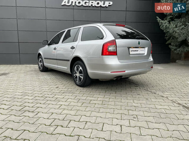 Сірий Шкода Октавія, об'ємом двигуна 1.8 л та пробігом 250 тис. км за 6999 $, фото 19 на Automoto.ua