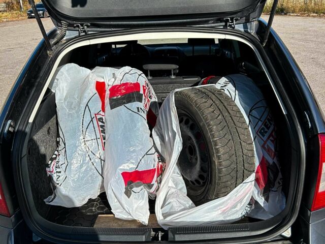 Шкода Октавія 2011 у Житомирі на Automoto.ua Сірий Шкода Октавія, об'ємом двигуна 1.8 л та пробігом 167 тис. км за 7800 $, фото 13 на Automoto.ua