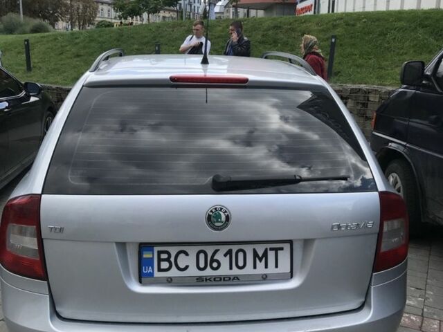 Сірий Шкода Октавія, об'ємом двигуна 1.6 л та пробігом 241 тис. км за 8048 $, фото 4 на Automoto.ua