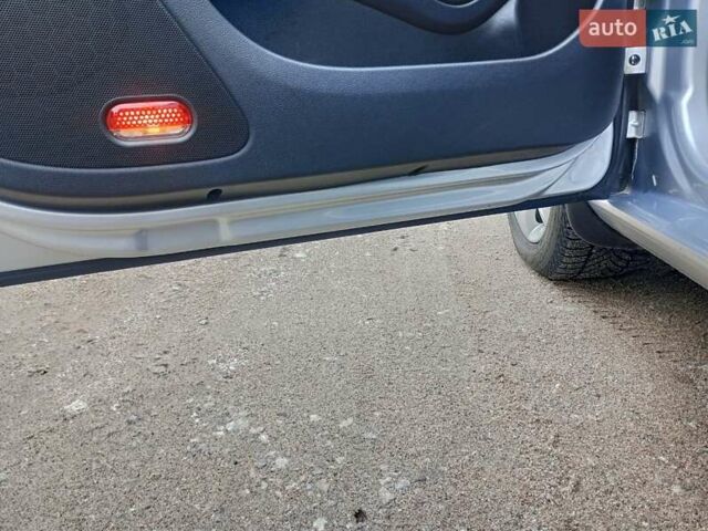 Серый Шкода Октавия, объемом двигателя 1.6 л и пробегом 269 тыс. км за 8600 $, фото 14 на Automoto.ua