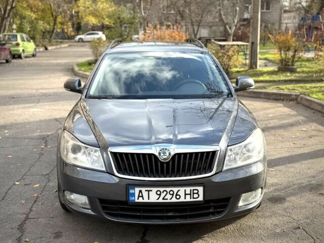 Сірий Шкода Октавія, об'ємом двигуна 1.6 л та пробігом 228 тис. км за 7900 $, фото 15 на Automoto.ua