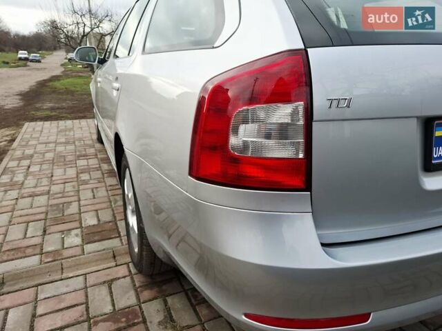 Серый Шкода Октавия, объемом двигателя 1.6 л и пробегом 194 тыс. км за 8350 $, фото 16 на Automoto.ua