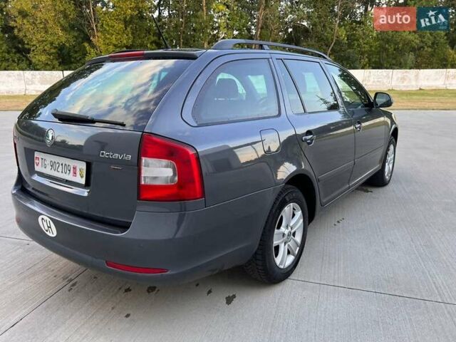 Серый Шкода Октавия, объемом двигателя 1.8 л и пробегом 172 тыс. км за 8000 $, фото 4 на Automoto.ua