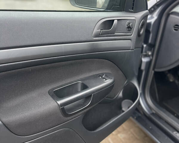 Сірий Шкода Октавія, об'ємом двигуна 1.4 л та пробігом 175 тис. км за 7000 $, фото 14 на Automoto.ua