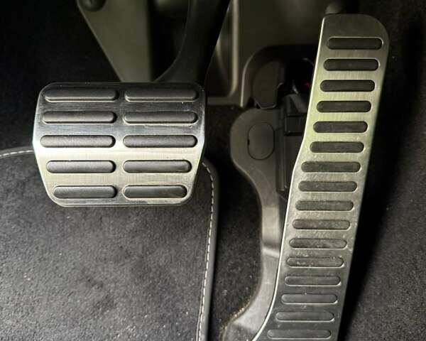 Серый Шкода Октавия, объемом двигателя 0 л и пробегом 177 тыс. км за 11850 $, фото 63 на Automoto.ua