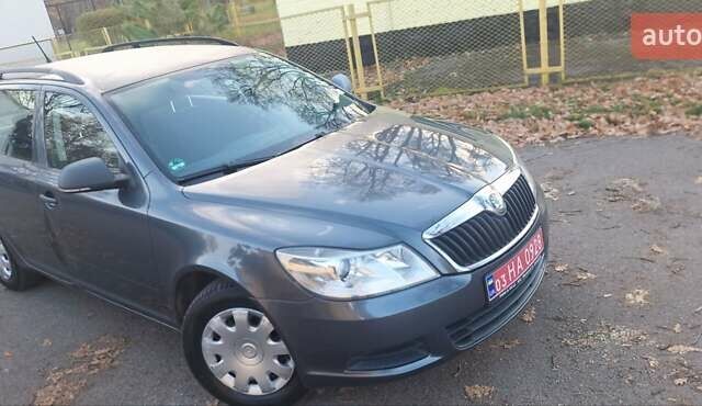 Сірий Шкода Октавія, об'ємом двигуна 0 л та пробігом 225 тис. км за 6600 $, фото 13 на Automoto.ua