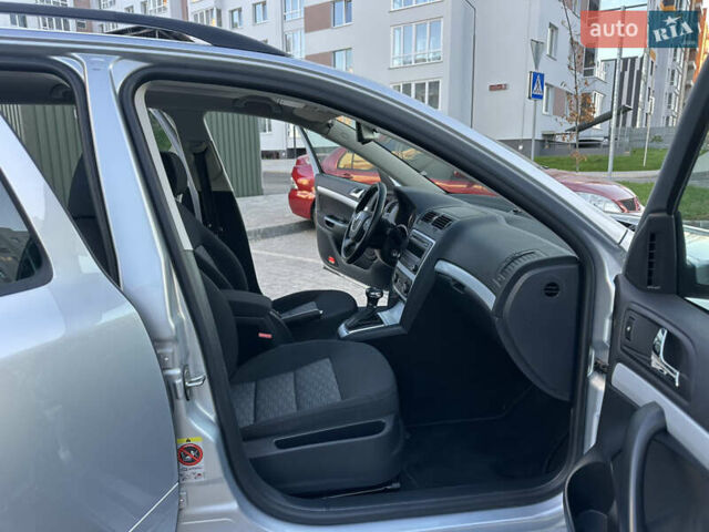 Серый Шкода Октавия, объемом двигателя 1.6 л и пробегом 230 тыс. км за 9199 $, фото 23 на Automoto.ua