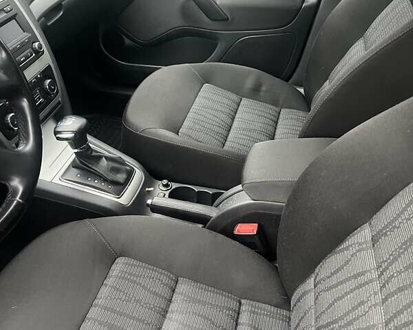 Сірий Шкода Октавія, об'ємом двигуна 2 л та пробігом 184 тис. км за 11300 $, фото 31 на Automoto.ua