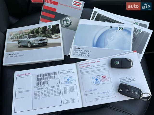 Серый Шкода Октавия, объемом двигателя 2 л и пробегом 211 тыс. км за 13200 $, фото 179 на Automoto.ua