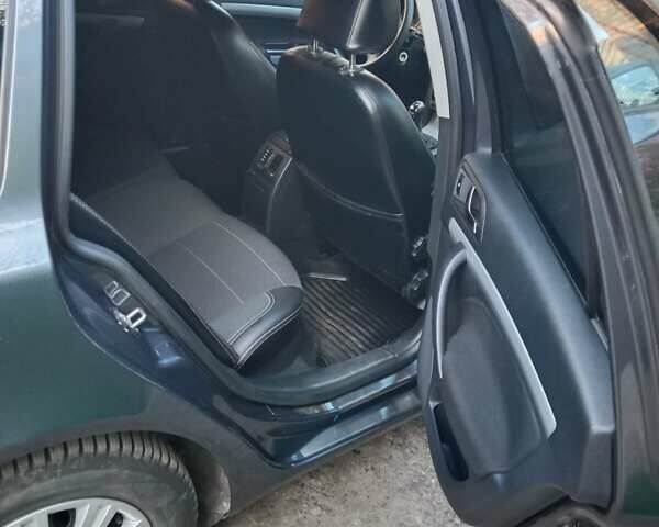 Сірий Шкода Октавія, об'ємом двигуна 1.6 л та пробігом 242 тис. км за 7750 $, фото 26 на Automoto.ua