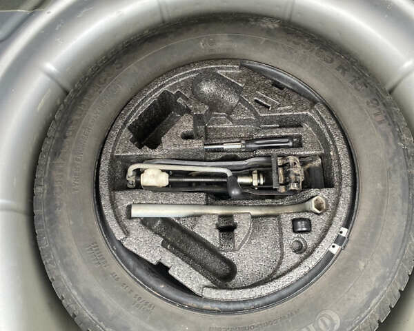 Сірий Шкода Октавія, об'ємом двигуна 1.6 л та пробігом 323 тис. км за 7850 $, фото 22 на Automoto.ua