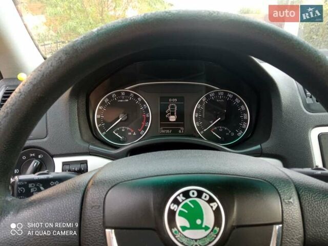 Серый Шкода Октавия, объемом двигателя 1.6 л и пробегом 297 тыс. км за 8000 $, фото 12 на Automoto.ua