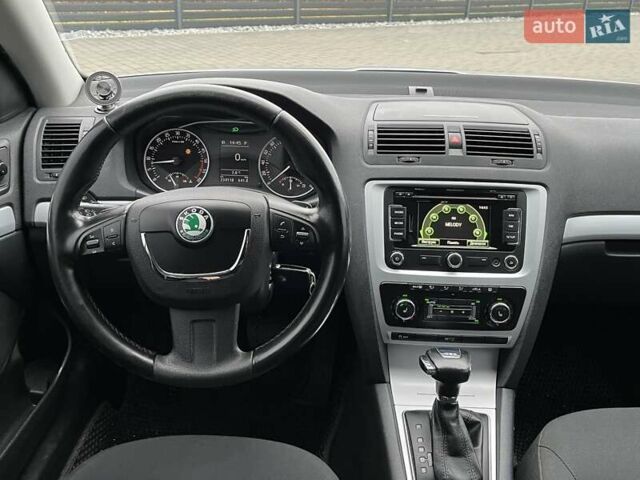 Серый Шкода Октавия, объемом двигателя 1.99 л и пробегом 234 тыс. км за 9800 $, фото 31 на Automoto.ua