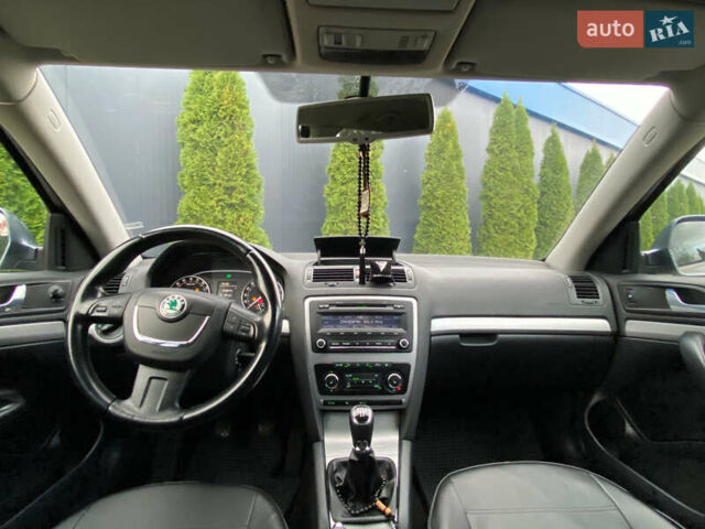 Шкода Октавия 2011 в Мукачеве на Automoto.ua Серый Шкода Октавия, объемом двигателя 1.6 л и пробегом 273 тыс. км за 8000 $, фото 41 на Automoto.ua