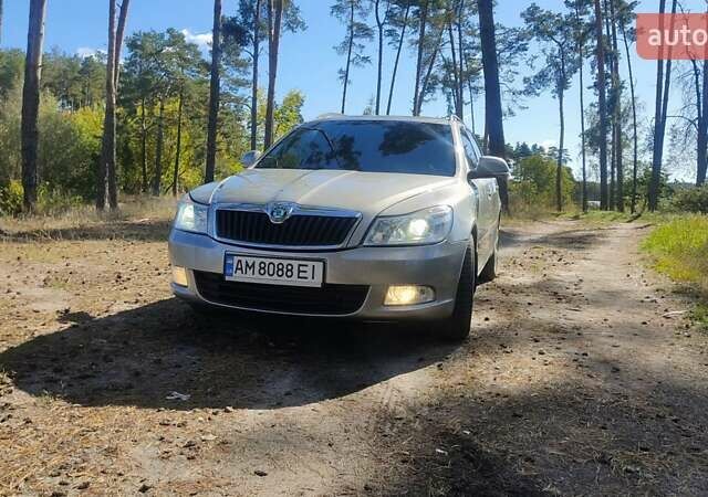 Серый Шкода Октавия, объемом двигателя 1.6 л и пробегом 264 тыс. км за 6750 $, фото 5 на Automoto.ua