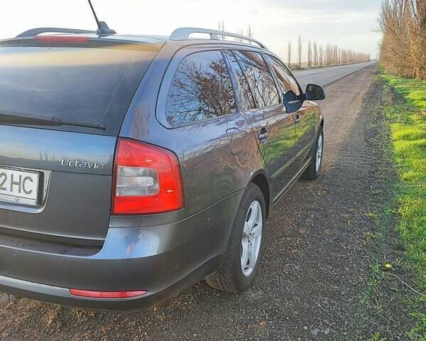Сірий Шкода Октавія, об'ємом двигуна 2 л та пробігом 284 тис. км за 9800 $, фото 8 на Automoto.ua