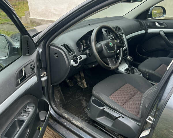 Серый Шкода Октавия, объемом двигателя 1.6 л и пробегом 240 тыс. км за 6800 $, фото 24 на Automoto.ua