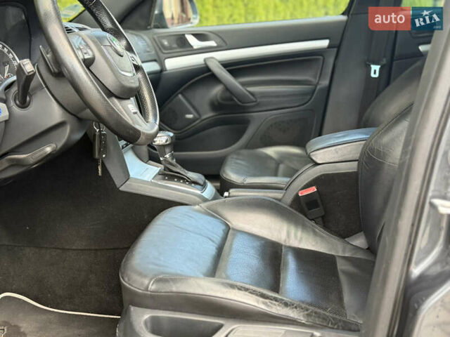 Серый Шкода Октавия, объемом двигателя 2 л и пробегом 230 тыс. км за 9499 $, фото 45 на Automoto.ua