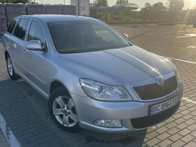 Сірий Шкода Октавія, об'ємом двигуна 1.6 л та пробігом 295 тис. км за 7800 $, фото 2 на Automoto.ua