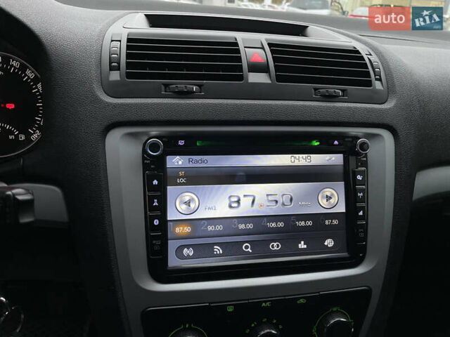 Сірий Шкода Октавія, об'ємом двигуна 1.8 л та пробігом 250 тис. км за 6999 $, фото 13 на Automoto.ua