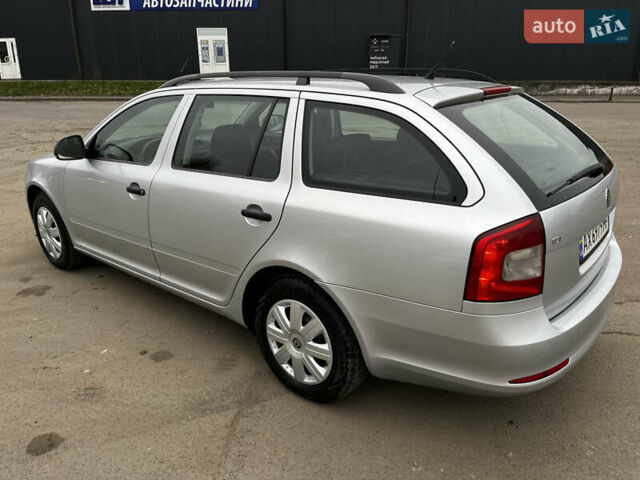 Серый Шкода Октавия, объемом двигателя 1.6 л и пробегом 331 тыс. км за 6650 $, фото 8 на Automoto.ua