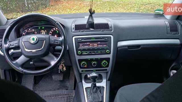 Сірий Шкода Октавія, об'ємом двигуна 1.4 л та пробігом 227 тис. км за 7800 $, фото 7 на Automoto.ua