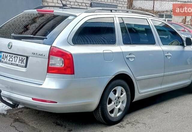 Шкода Октавия 2011 в Рахове на Automoto.ua Серый Шкода Октавия, объемом двигателя 1.6 л и пробегом 202 тыс. км за 9300 $, фото 2 на Automoto.ua