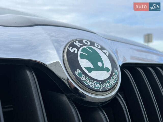 Серый Шкода Октавия, объемом двигателя 2 л и пробегом 211 тыс. км за 12950 $, фото 54 на Automoto.ua
