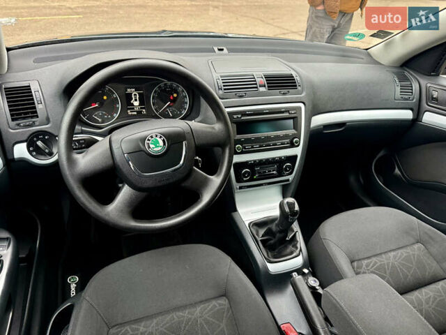 Серый Шкода Октавия, объемом двигателя 1.4 л и пробегом 181 тыс. км за 5999 $, фото 17 на Automoto.ua