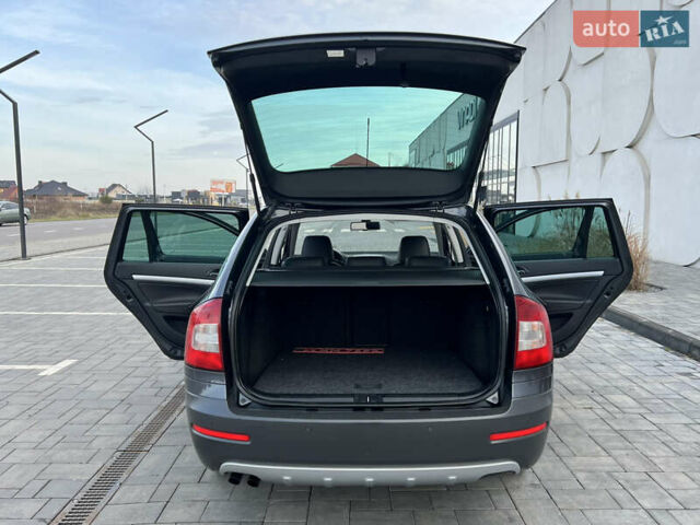 Серый Шкода Октавия, объемом двигателя 2 л и пробегом 211 тыс. км за 12850 $, фото 98 на Automoto.ua