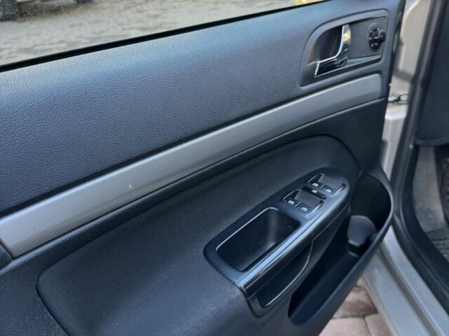 Шкода Октавія 2011 у Миколаєві на Automoto.ua Сірий Шкода Октавія, об'ємом двигуна 1.6 л та пробігом 160 тис. км за 8800 $, фото 12 на Automoto.ua