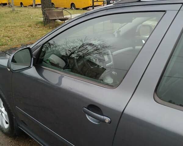 Серый Шкода Октавия, объемом двигателя 1.2 л и пробегом 239 тыс. км за 6000 $, фото 20 на Automoto.ua