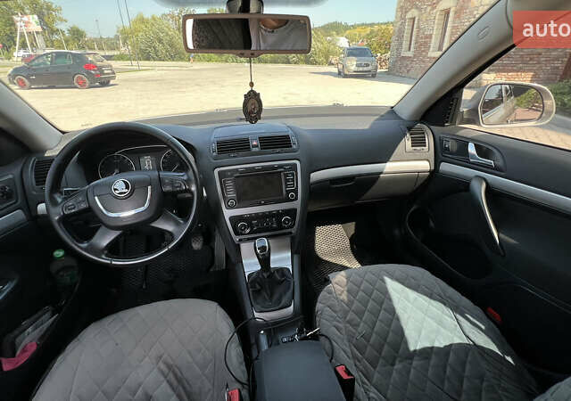 Серый Шкода Октавия, объемом двигателя 1.6 л и пробегом 271 тыс. км за 8550 $, фото 14 на Automoto.ua