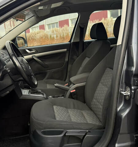 Сірий Шкода Октавія, об'ємом двигуна 1.8 л та пробігом 232 тис. км за 7200 $, фото 20 на Automoto.ua