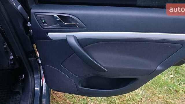 Сірий Шкода Октавія, об'ємом двигуна 1.4 л та пробігом 227 тис. км за 7800 $, фото 10 на Automoto.ua