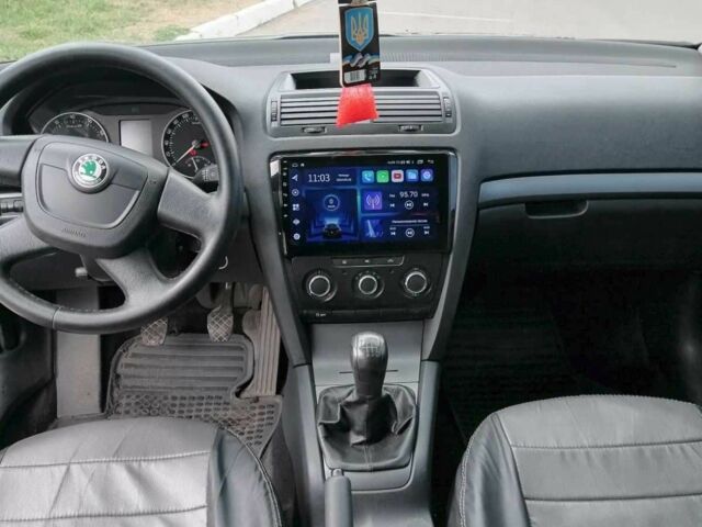 Сірий Шкода Октавія, об'ємом двигуна 1.2 л та пробігом 220 тис. км за 7500 $, фото 9 на Automoto.ua