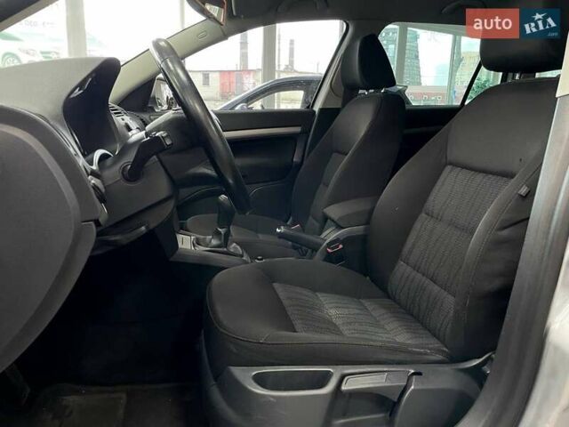 Сірий Шкода Октавія, об'ємом двигуна 1.6 л та пробігом 250 тис. км за 7790 $, фото 17 на Automoto.ua
