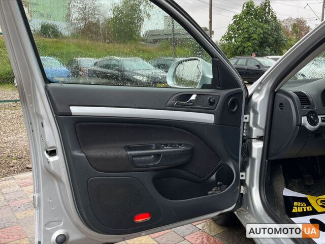 Серый Шкода Октавия, объемом двигателя 1.6 л и пробегом 296 тыс. км за 8999 $, фото 10 на Automoto.ua