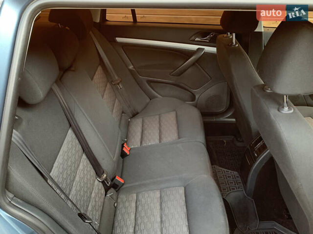 Сірий Шкода Октавія, об'ємом двигуна 1.39 л та пробігом 159 тис. км за 7999 $, фото 29 на Automoto.ua