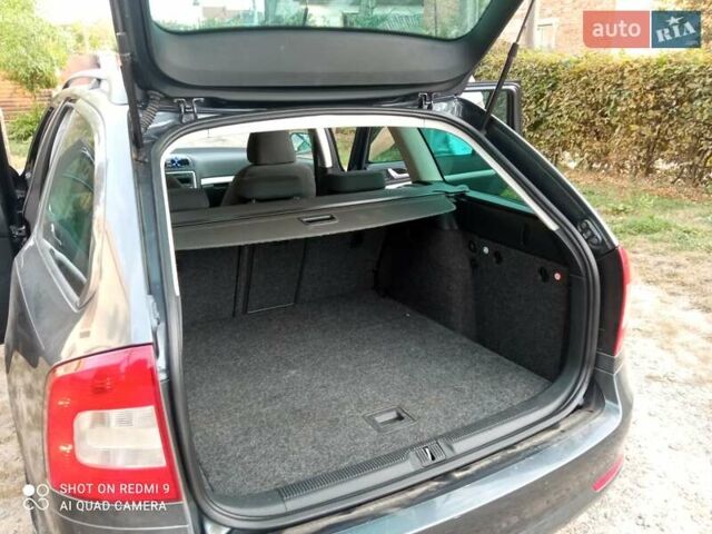 Серый Шкода Октавия, объемом двигателя 1.6 л и пробегом 297 тыс. км за 8000 $, фото 8 на Automoto.ua