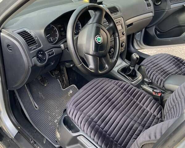 Сірий Шкода Октавія, об'ємом двигуна 1.4 л та пробігом 320 тис. км за 5150 $, фото 5 на Automoto.ua