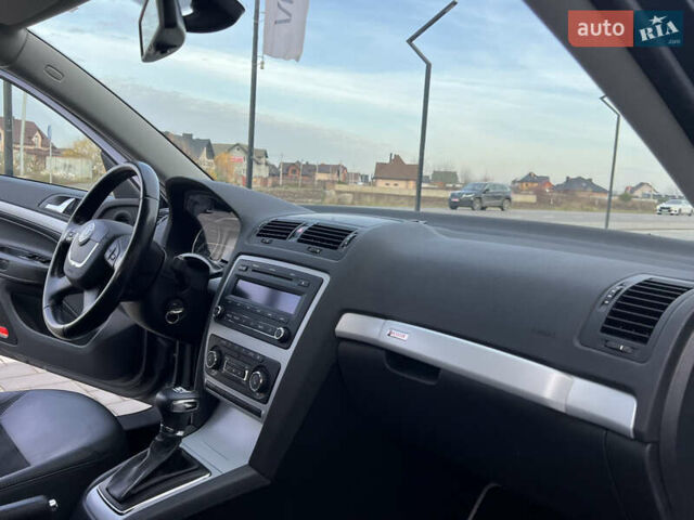 Серый Шкода Октавия, объемом двигателя 2 л и пробегом 211 тыс. км за 13200 $, фото 99 на Automoto.ua