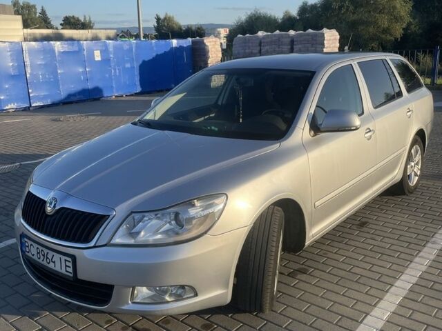 Сірий Шкода Октавія, об'ємом двигуна 1.6 л та пробігом 295 тис. км за 7800 $, фото 1 на Automoto.ua