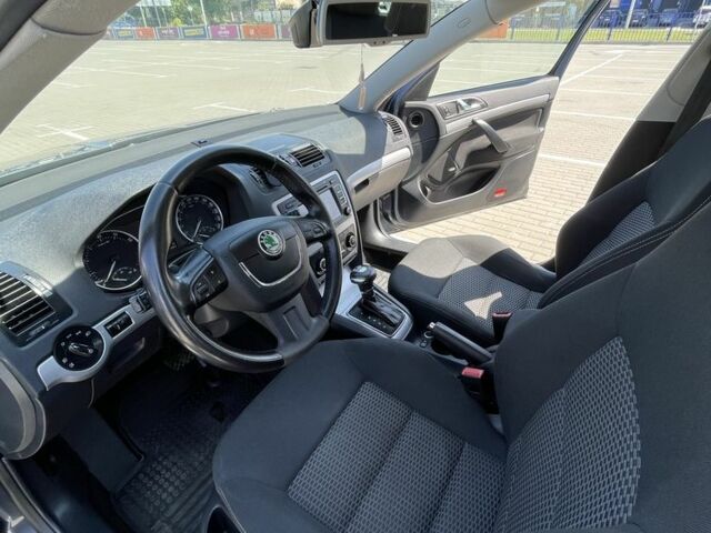 Сірий Шкода Октавія, об'ємом двигуна 1.4 л та пробігом 224 тис. км за 7800 $, фото 4 на Automoto.ua