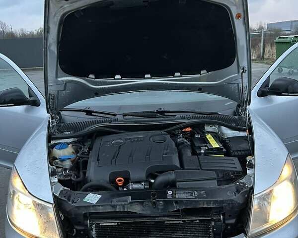 Серый Шкода Октавия, объемом двигателя 1.6 л и пробегом 326 тыс. км за 5500 $, фото 4 на Automoto.ua