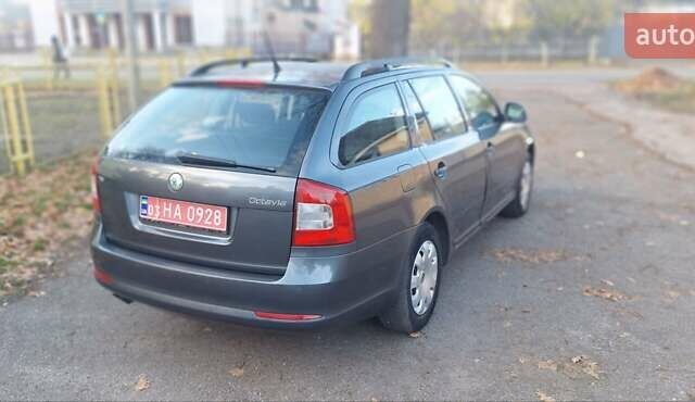 Сірий Шкода Октавія, об'ємом двигуна 0 л та пробігом 225 тис. км за 6600 $, фото 22 на Automoto.ua