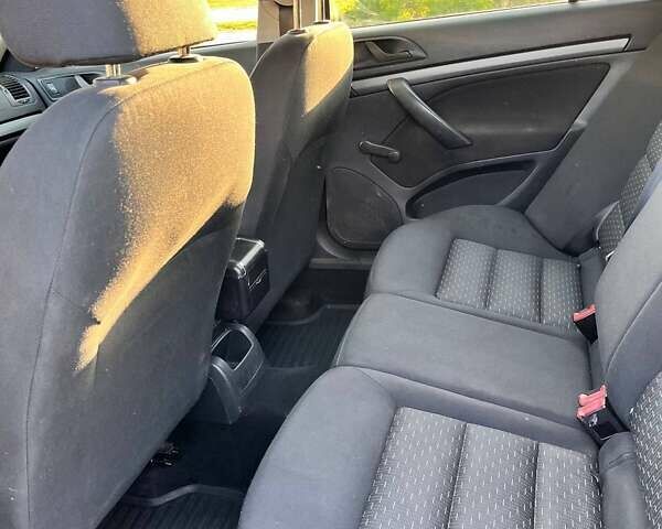 Серый Шкода Октавия, объемом двигателя 1.6 л и пробегом 337 тыс. км за 7500 $, фото 18 на Automoto.ua