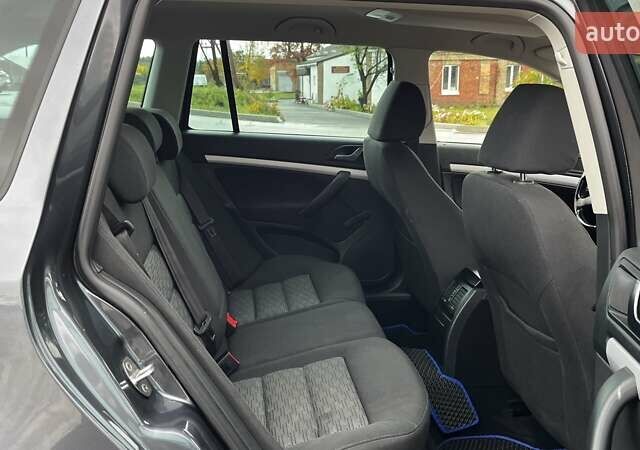 Сірий Шкода Октавія, об'ємом двигуна 1.8 л та пробігом 227 тис. км за 7800 $, фото 10 на Automoto.ua